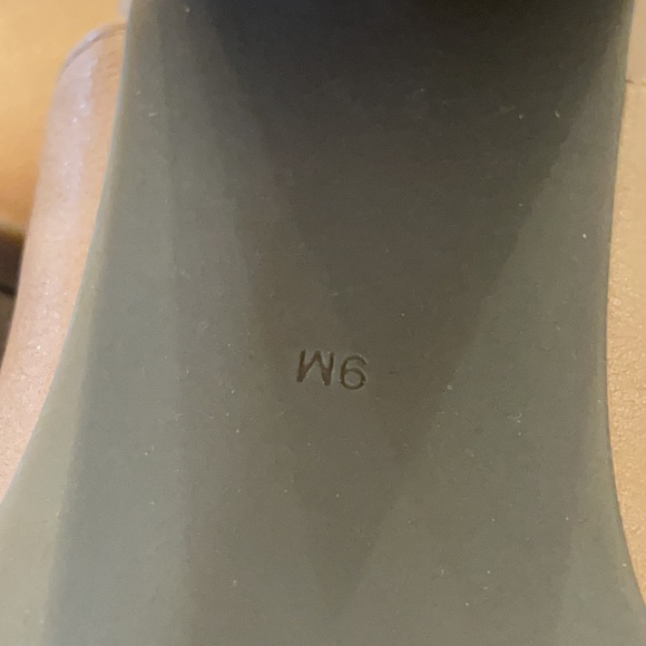 NWT GUESS SLINGBACK HEEL ELASTIC STRAP BACK SZ 9 - Picture 5 of 8